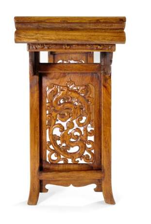Altartisch aus Hartholz mit Drachenschnitzerei - photo 3