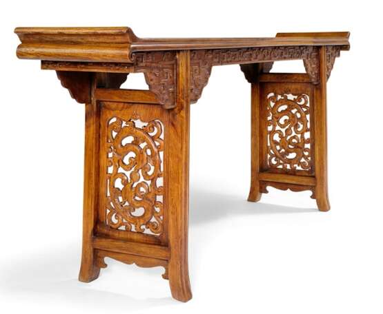 Altartisch aus Hartholz mit Drachenschnitzerei - photo 4