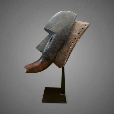 Dan Mask from Ivory Coast Africa 1950 Lacquered wood Mid-20th century - photo 7