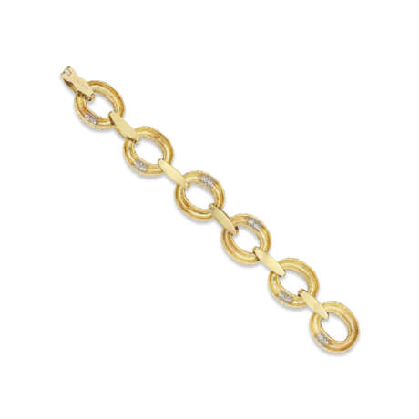 VAN CLEEF & ARPELS BRACELET DIAMANTS - photo 3