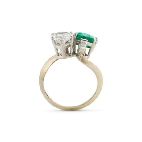 BAGUE ÉMERAUDE ET DIAMANTS - Foto 3