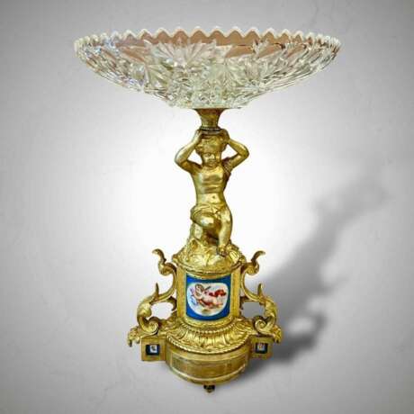 19th Century Cut Crystal Bowl on a Gilt Bronze Pedestal with Putti Motifs Crystal Napoleon III 19th century - photo 7