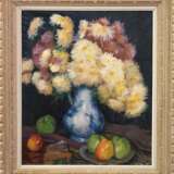 Hamm, Eugen (1885 Leipzig-1930 Berlin) "Blumenstilleben mit Früchten", Öl/ Lw., sign. u.l., 61x54 cm, Rahmen (Hamm war ein deutsch-jüdischer Maler und Graphiker, Schüler von Lovis Corinth und Henri Matisse.)… - photo 1