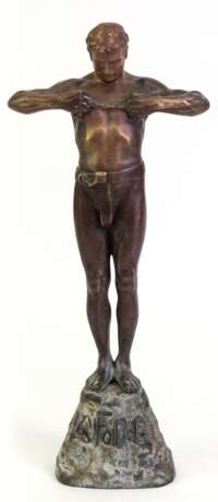 Picciole, J.M. (um 1900) "La Force- Die Kraft", Bronze, braun patiniert, auf Sockel betitelt und bezeichnet, H. 31 cm - photo 1