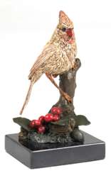 Wiener Bronze &quot;Kardinalvogel auf Ast mit Beeren sitzend&quot;, polychrom gefaßt, sign. Manbreß&quot;, Gießerstempel mit AB in Amphore, H. 12,3 cm, auf schwarzem Steinsockel, Ges.-H. 14 cm