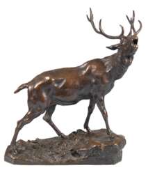 Valton, Charles (1851- 1918) &quot;Röhrender Hirsch&quot;, Bronze, braun patiniert, auf naturalistischem Sockel signiert, ca. 53x55x28 cm