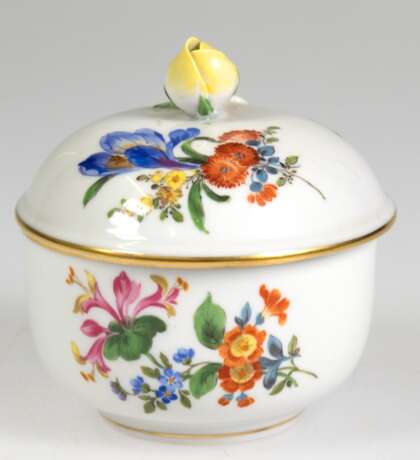 Meissen-Zuckerdose, Bunte Blume 3, Goldrand, 1. Wahl, H. 9 cm, Dm. 8,5 cm - Foto 1