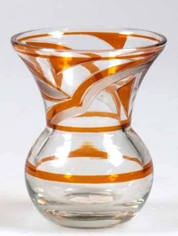 Kleine Vase, Moser, 1920er Jahre, mit bernsteinfarbenem Art-Deco-Dekor, H. 8,5 cm - photo 1