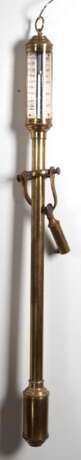 Schiffs-Barometer, Messing, "J.J.B.L.M 16 a 22 R.N. Duterro Lisbon", Gebrauchspuren, H. 91 cm - photo 1