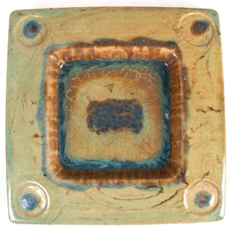 Keramik-Schale, Liebfriede Bernstil (1915-1998), quadratisch, Kristall-Glasur, unterseitig Monogr. und Nr. 81, Künstlernachlaß, 29x29 cm - photo 1