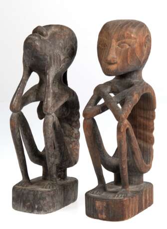 Paar "Afrikanische Stammesfiguren", Hartholz, handgeschnitzt, H. je 25,5 cm - фото 1