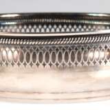 Schale, durchbrochen, versilbert, rund, 2 seitl. Henkel, Gebrauchspuren, H. 7,5 cm, Dm. 23,5 cm - photo 1