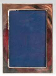 Standfotorahmen, versilbert, min. Gebrauchspuren, Innenmaß 14,5x9,5 cm, ges. 17,5x12,5 cm