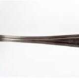 Sahnekelle, 19. Jh., Silber, punziert, ca. 18 g, L. 15 cm - Foto 1