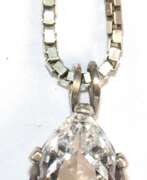 Ювелирные изделия. Kette und Anhänger, ca. 1,7 x 0,9 cm mit Öse, tropfenförmiger, weißer Topas, 925er Silber, Kettenlänge ca. 42 cm