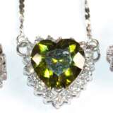 Collier und Ohrstecker, 925er Silber, rhodiniert, mit Herzen aus peridotfarbenen und weißen Zirkonia, Collier-Länge ca. 50 cm - photo 1