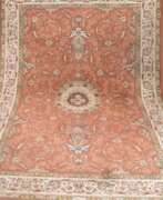 Каталог товаров. Orient-Teppich, Persien, signiert, lachsrot mit floraler Bordüre, verschmutzt, 300x200 cm