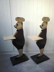 Tray holders