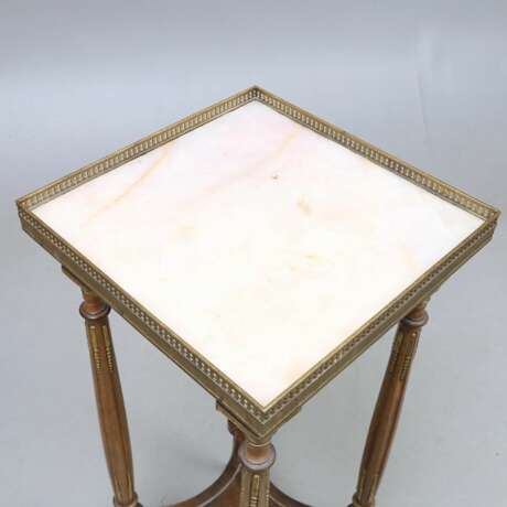 Table de style Louis XVI France d&eacute;but 20&egrave;me si&egrave;cle. Calcul Early 20th century - photo 4