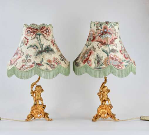Pair of Putti table lamps Gilded bronze Neorococo Early 20th century - photo 2