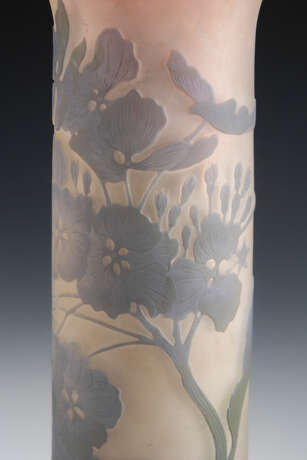 Jugendstil-Vase mit Hortensiendekor, GA - photo 2