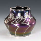 Jugendstil-Vase mit Silberauflage. - photo 1