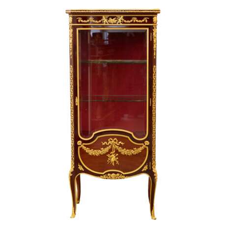 Showcase in mahogany and gilded bronze in Sormani style. France 19th century. Mahogany and Gilded bronze mercury Late 19th century - photo 1