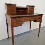 A small beautiful desk with inlays - Foto 4