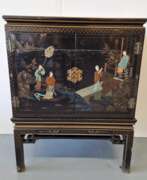 Catalogue des produits. Oriental style cabinet
