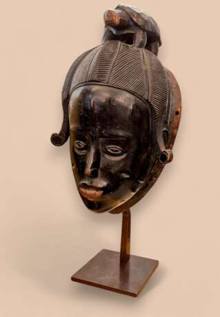 Ndoma Baule Portrait Mask Ivory Coast Wood lacquered patina Circa 1930 Lacquered wood 20th century - photo 5