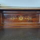 A small beautiful desk with inlays - Foto 5