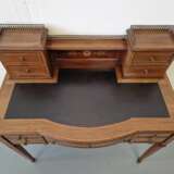 A small beautiful desk with inlays - Foto 8