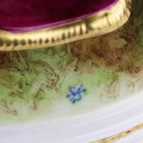 Groupe saxon sculptural en porcelaine Voiture de mariage de Napoleon Bonaparte. Porcelain Hand Painted Gilding 20th century - photo 12