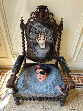Unique and Large Carved Oak Armchair in Modern Fabric in the Style of Louis XIII Oak and fabric Louis XIII - Renaissance 19th century - photo 11