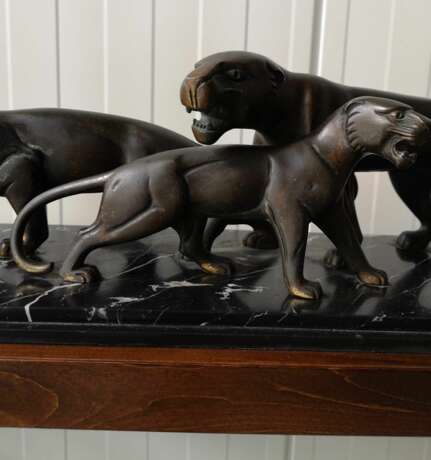 Bronze figure Family Bronze Early 20th century - photo 3