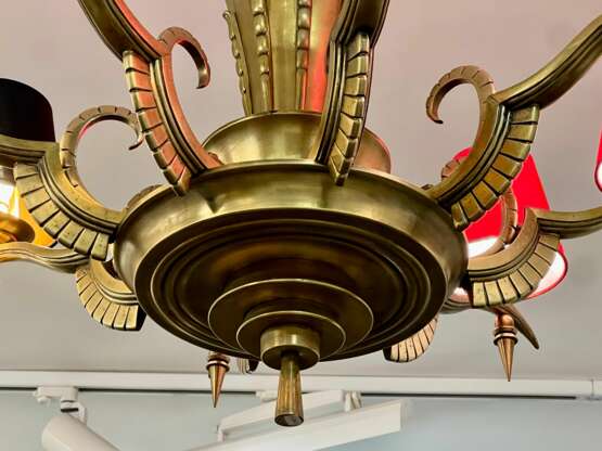 Eight-Armed Chandelier with Red or Black Lampshades Art Deco Mid-20th Century Бронза Antiquity 20th century г. - фото 5