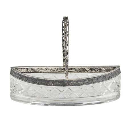 Большая конфетница 15 Московская артель ювелиров. Россия. 1908-1917 годы Silver Crystal Early 20th century г. - фото 1 Большая конфетница 15 Московская артель ювелиров. Россия. 1908-1917 годы Silver Crystal Early 20th century г. - фото 1