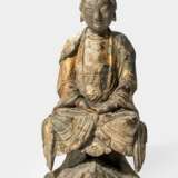 Figur des Guanyin aus Holz mit Resten von Goldauflage - Foto 1