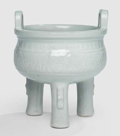 Weihrauchbrenner in Form eines 'ding' aus Porzellan, weiss glasiert im archaischen Stil - photo 2