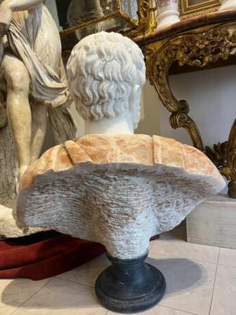 Bust of Marcus Aurelus in Marble in marble and onyx 20th century Marmor 20th century - Foto 10