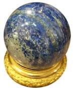 Übersicht. Large Lapis Lazuli Sphere from Afghanistan on a 19th French Gilded Base