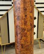 Catalogue des produits. Large Art Deco Column Stand In Amboyna Burl, 1940