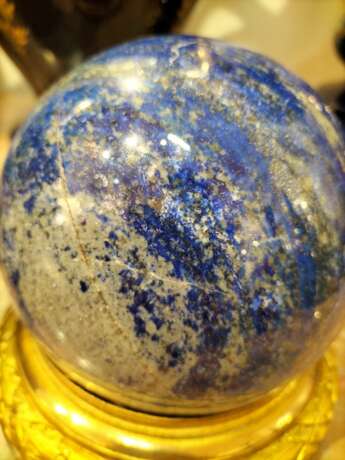Large Lapis Lazuli Sphere from Afghanistan on a 19th French Gilded Base Bronze Napoleon III 20th century - Foto 8