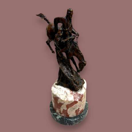 Frederic Remington Bronze Sculpture &ndash; &ldquo;The Mountain Man&rdquo; 20th Century Marble 20th century - photo 3
