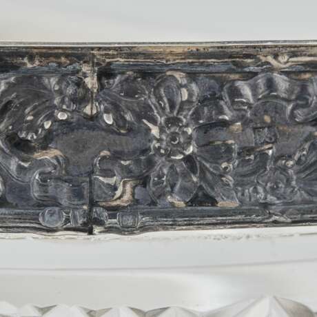 Grand bol à bonbons 15 Artel de Moscou de bijoutiers. Russie. 1908-1917 Silver Crystal Early 20th century - photo 8 Grand bol à bonbons 15 Artel de Moscou de bijoutiers. Russie. 1908-1917 Silver Crystal Early 20th century - photo 8