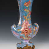 Jugendstil-Vase mit Bronzemontierung. - Foto 3