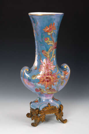 Jugendstil-Vase mit Bronzemontierung. - photo 3