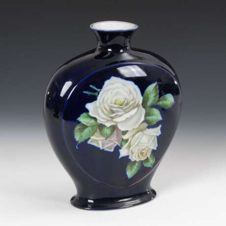 Vase mit Rosendekor, FRAUREUTH. - фото 2