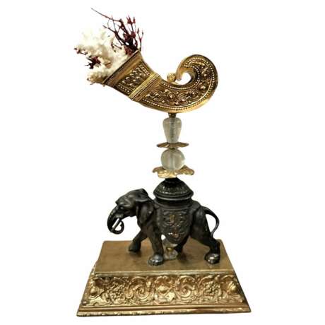 Unique Elephant Statue in Bronze with Coral 20th Century Bronze Other style 20th century - photo 1