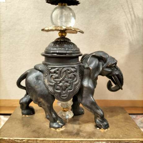 Unique Elephant Statue in Bronze with Coral 20th Century Bronze Other style 20th century - photo 3